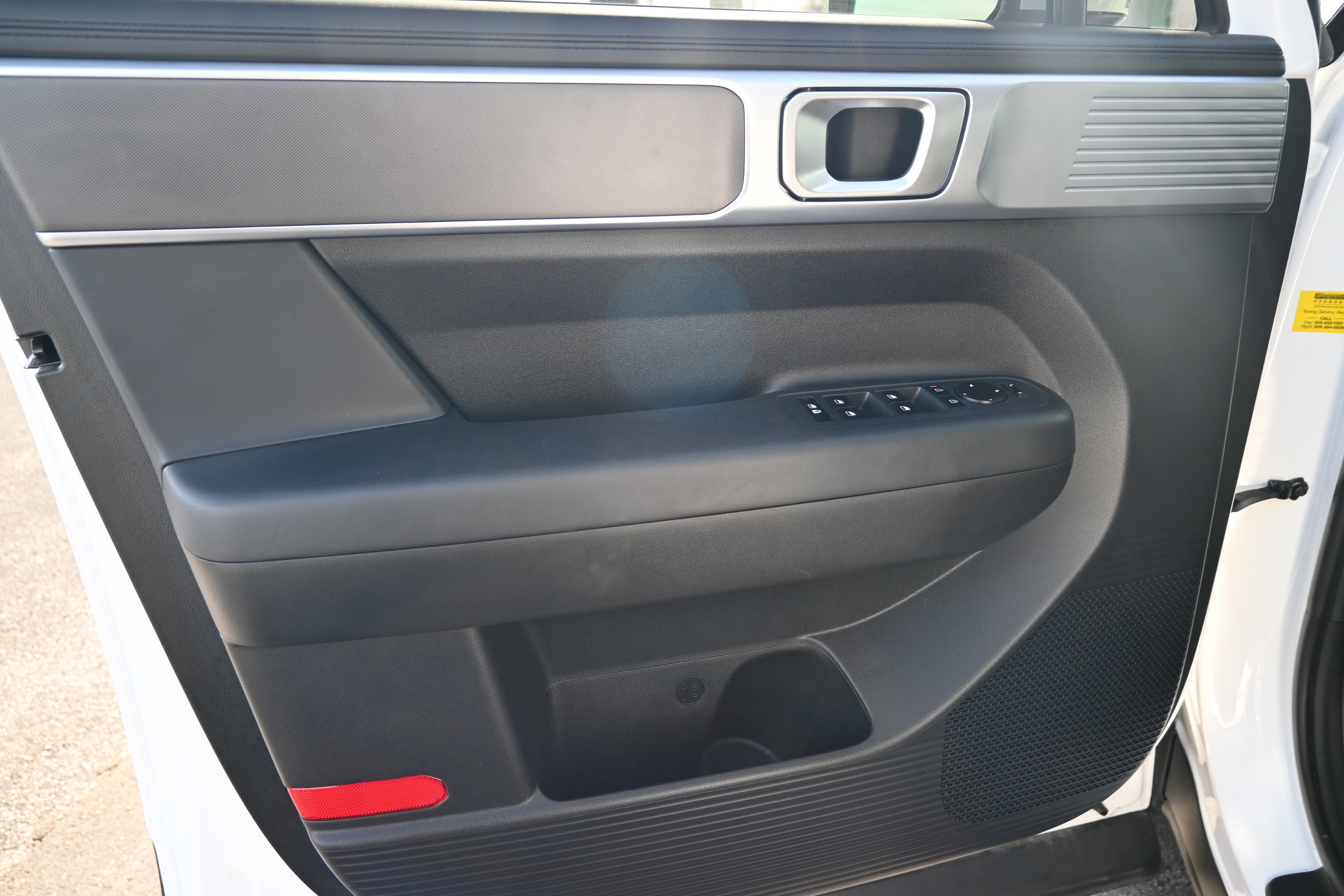 Used 2024 Hyundai Santa Fe SE image 15