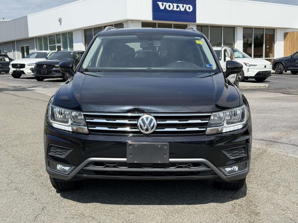 Used 2018 Volkswagen Tiguan SEL AWD/4WD image 24