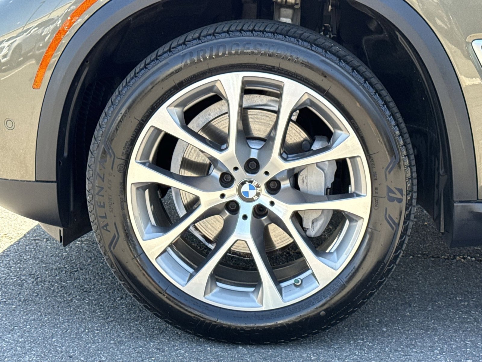 Used 2021 BMW X5 sDrive40i w/ Premium Package image 12