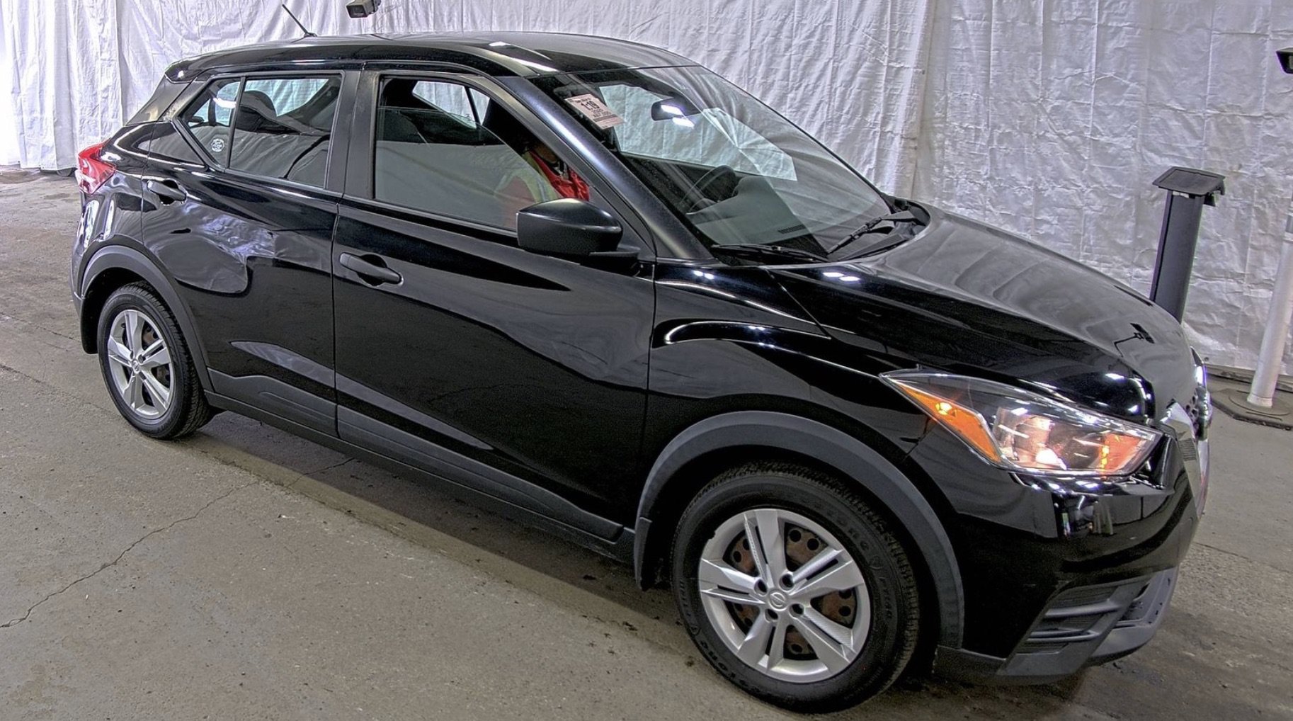 Used 2020 Nissan Kicks S FWD image 3