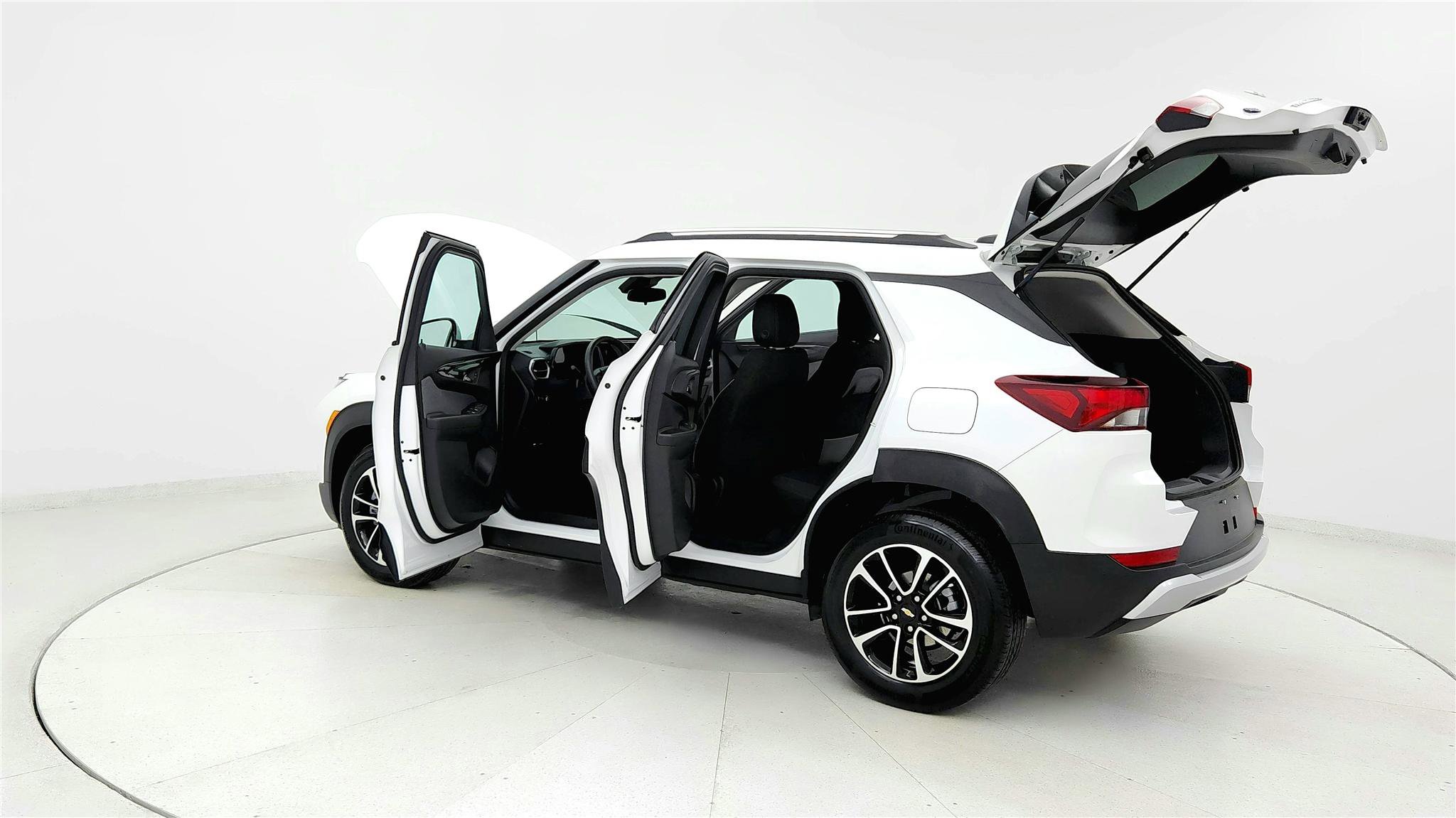 Used 2025 Chevrolet TrailBlazer LT image 10