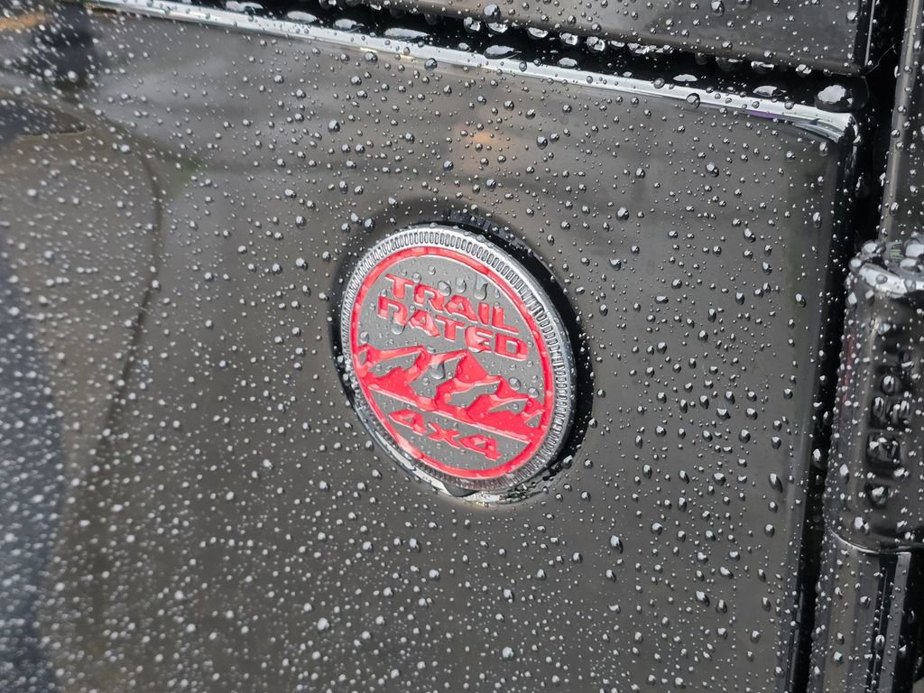 Used 2025 Jeep Gladiator Rubicon image 10