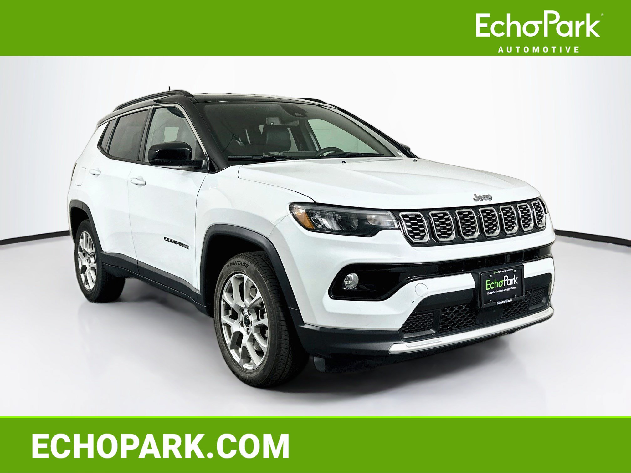 Used 2025 Jeep Compass Limited AWD/4WD image 1