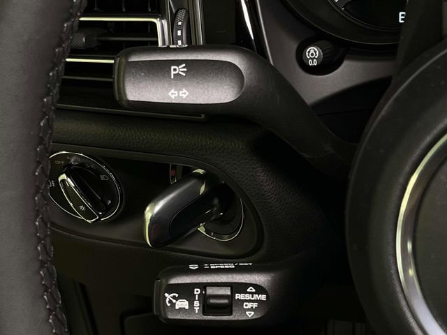 New 2026 Porsche Macan AWD/4WD image 40