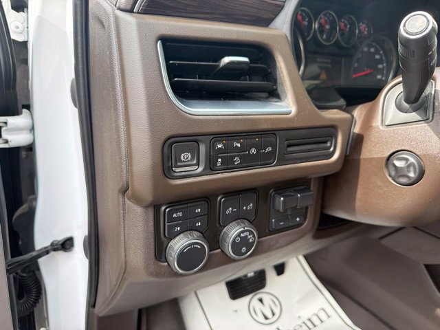 Used 2021 Chevrolet Tahoe Z71 w/ Z71 Signature Package AWD/4WD image 21