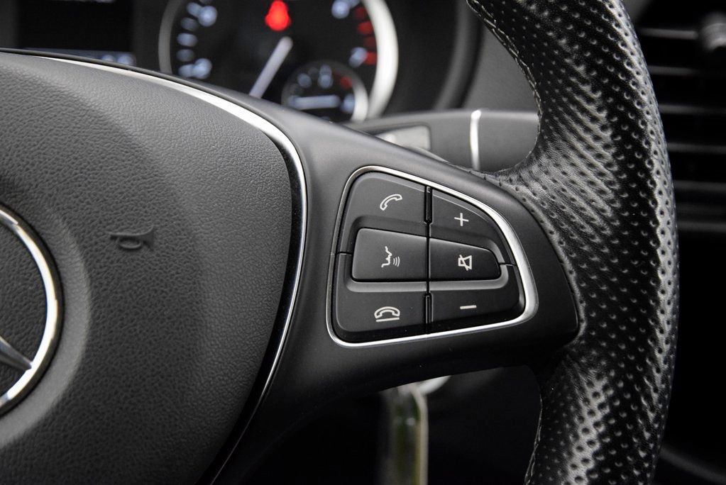 Used 2023 Mercedes-Benz Metris Passenger image 25