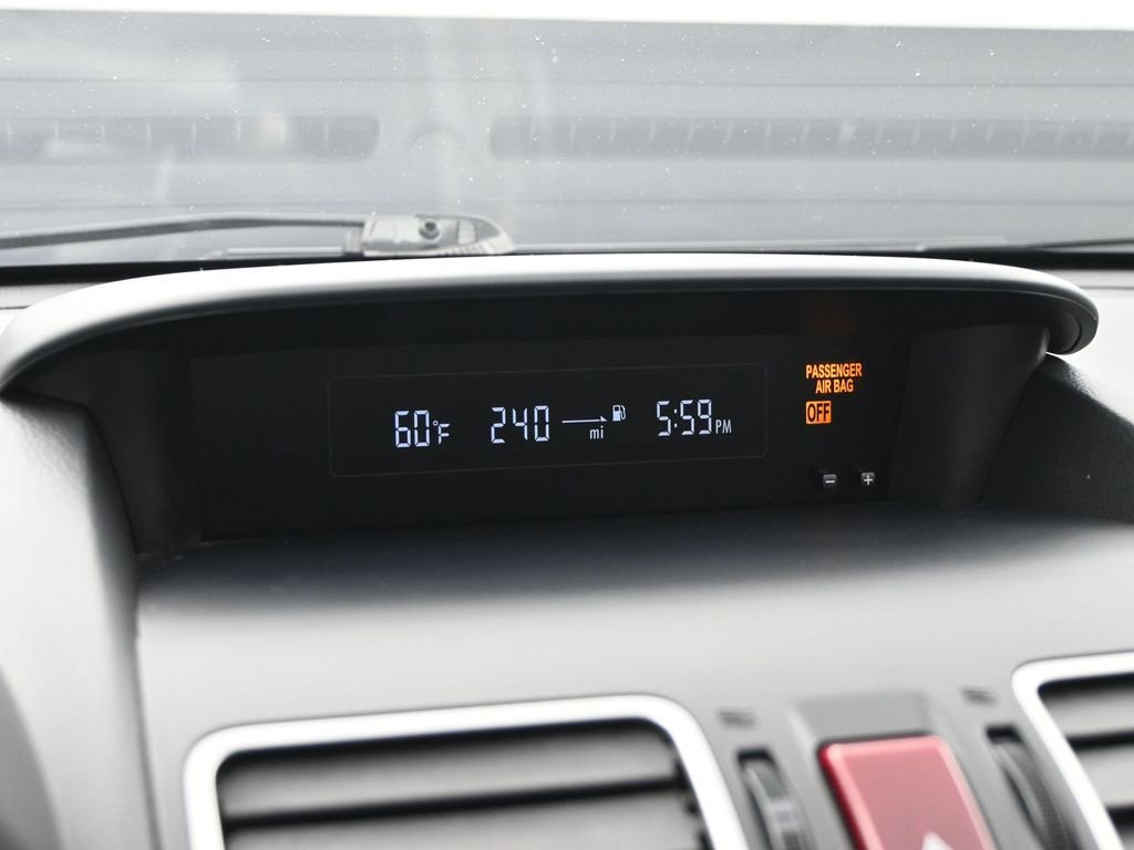 Used 2017 Subaru Crosstrek 2.0i Premium image 18