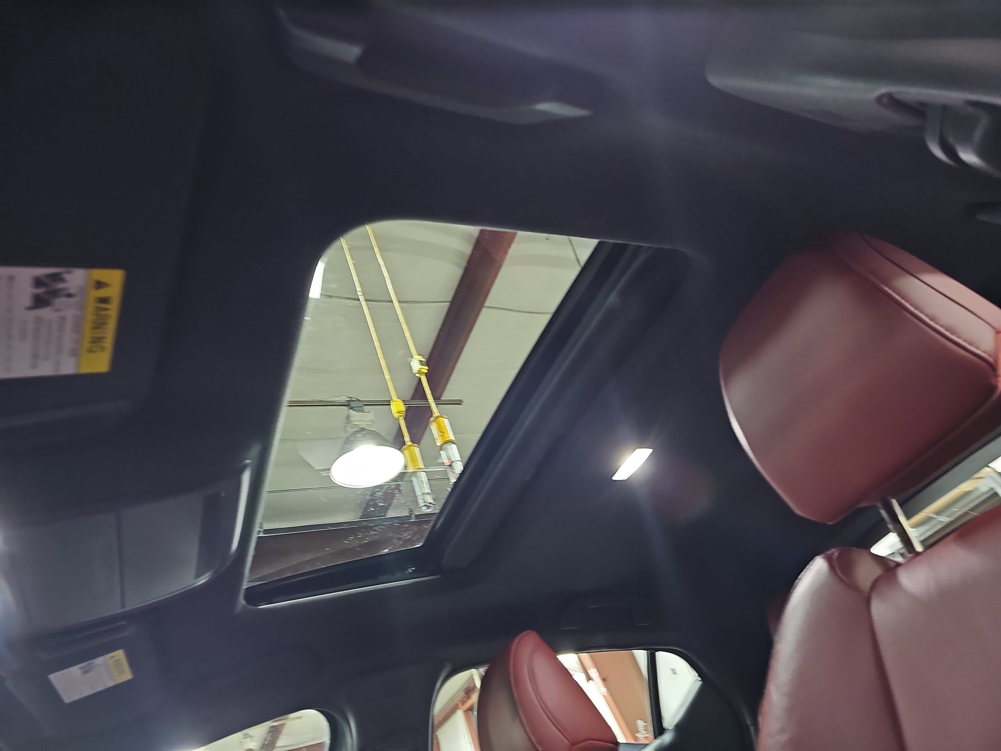 Used 2021 MAZDA MAZDA3 Hatchback w/Premium Plus Pkg image 31