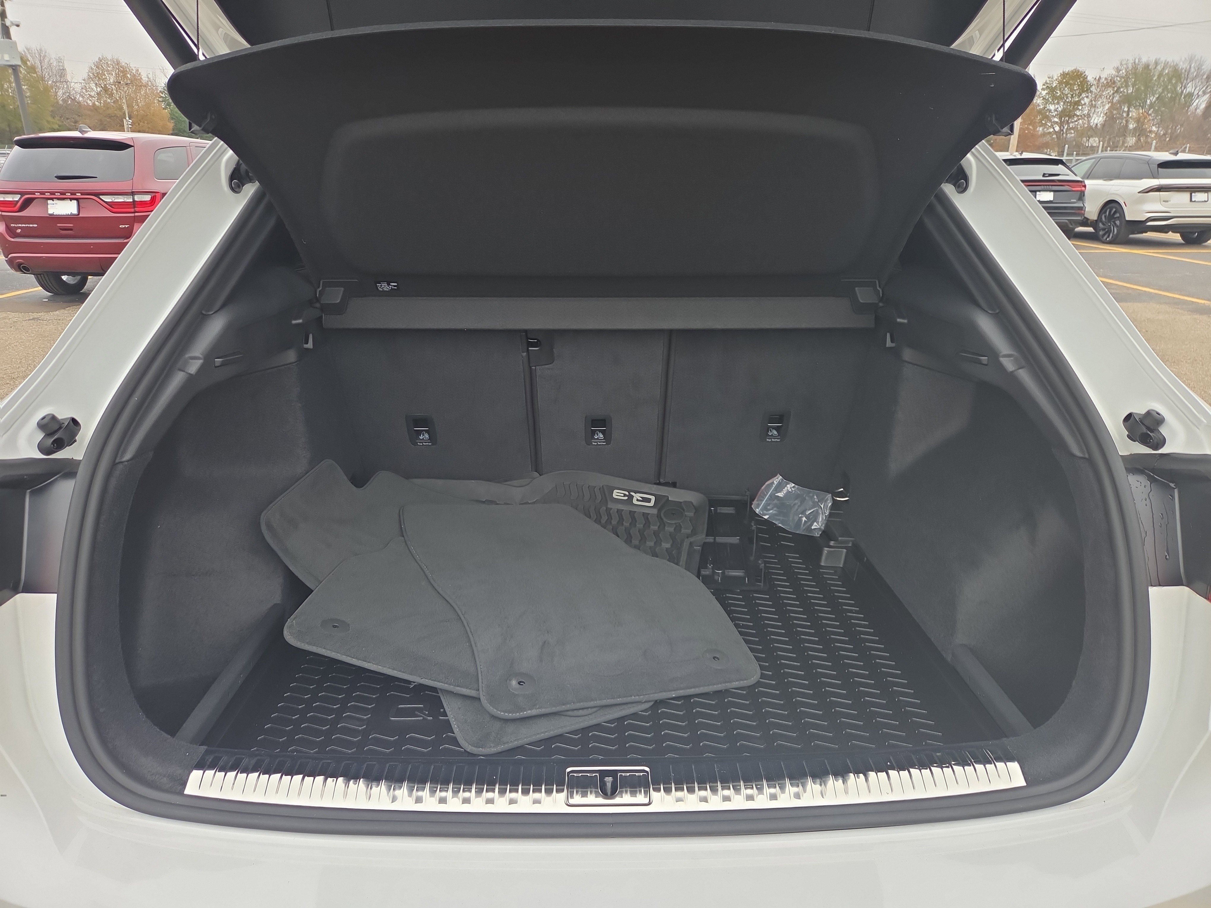 Used 2022 Audi Q3 2.0T Premium Plus w/ Premium Plus Package image 9