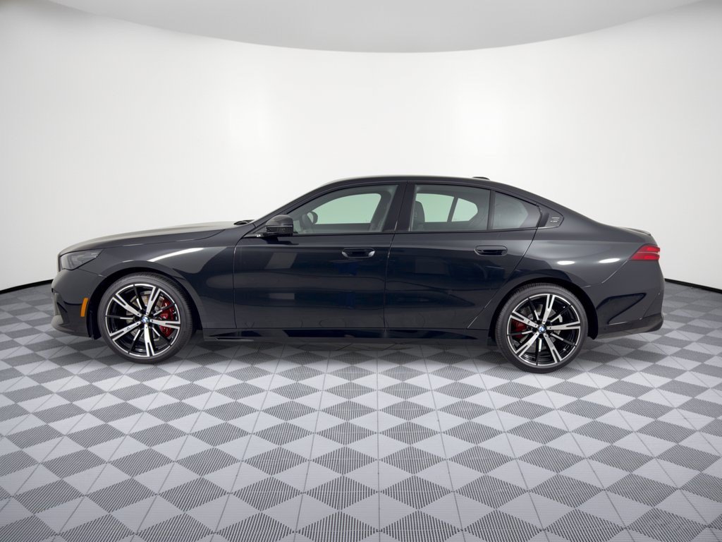 New 2027 BMW 530i xDrive w/ M Sport Package AWD/4WD image 2