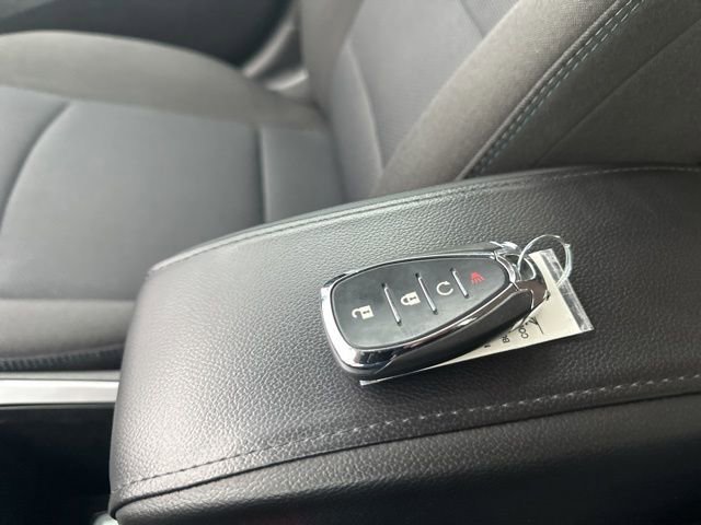 Used 2018 Chevrolet Cruze LT w/ Convenience Package image 20