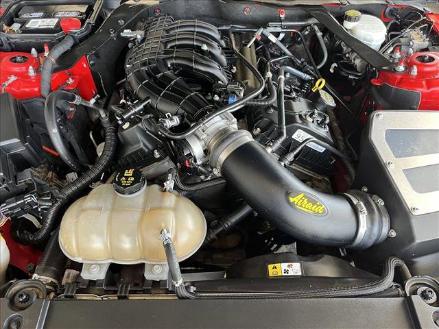 Used 2016 Ford Mustang Convertible image 25