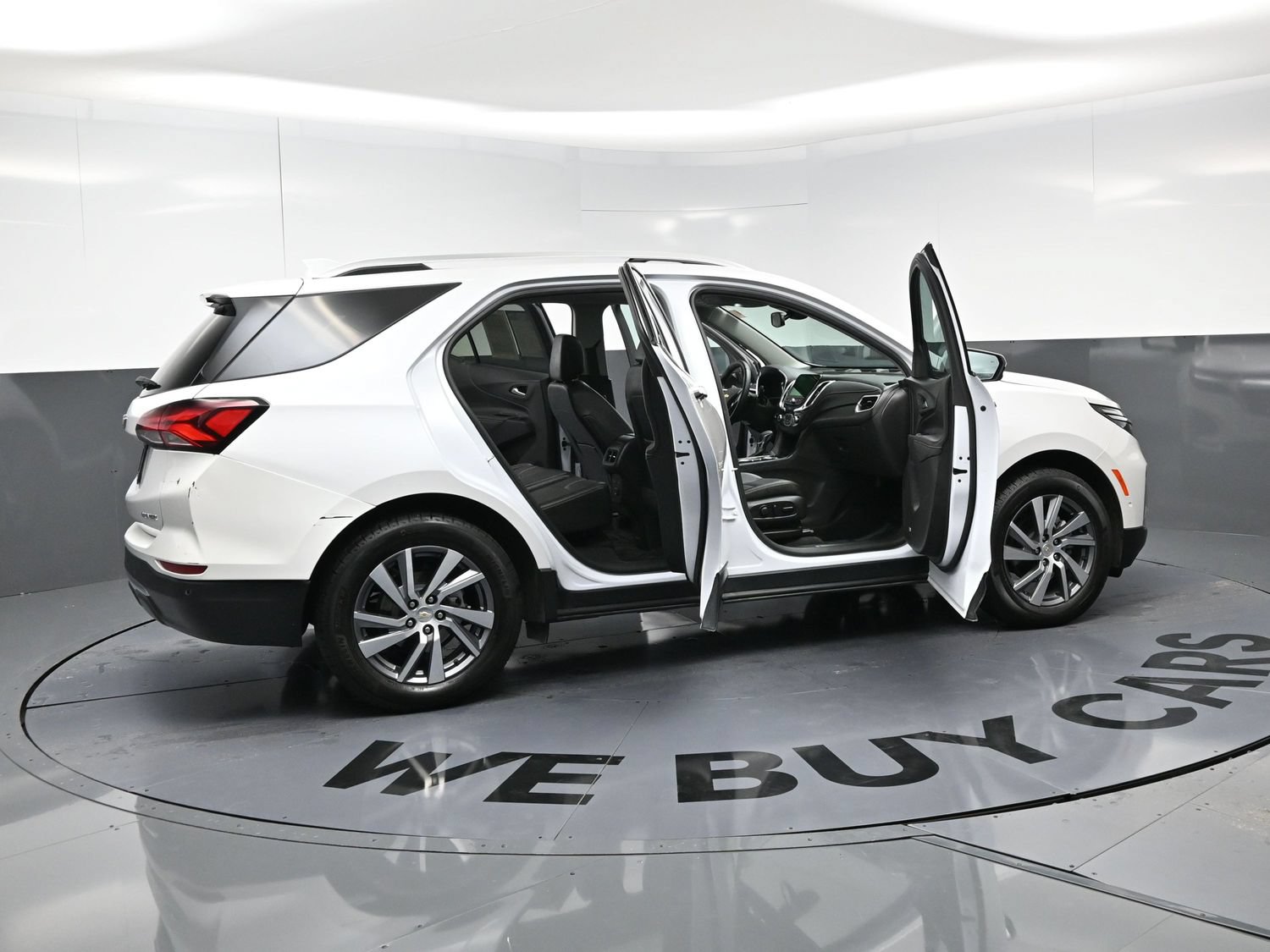 Used 2024 Chevrolet Equinox Premier FWD image 26