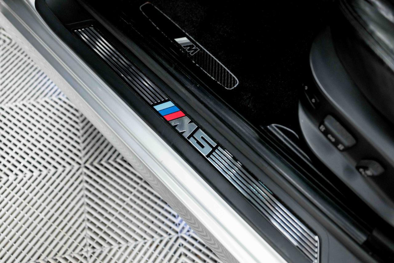 Used 2002 BMW M5 RWD image 42
