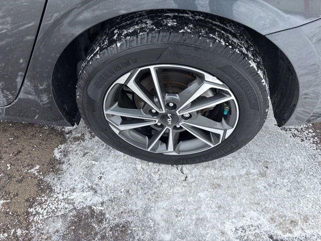 Used 2024 Kia Forte LXS image 42