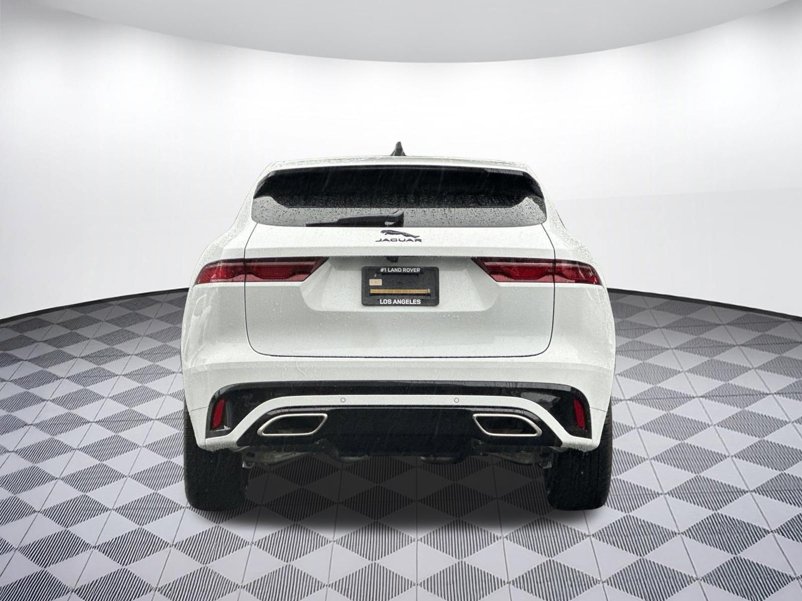Used 2025 Jaguar F-PACE R-Dynamic S AWD/4WD image 8