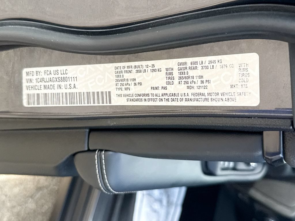 Used 2025 Jeep Grand Cherokee L Laredo RWD image 37