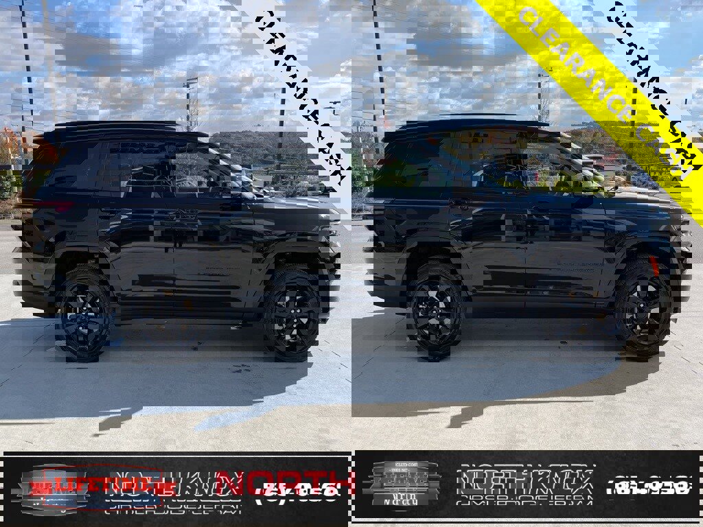 New 2025 Jeep Grand Cherokee L Altitude image 23