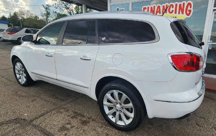 Used 2017 Buick Enclave Premium w/ Experience Buick Package AWD/4WD image 2