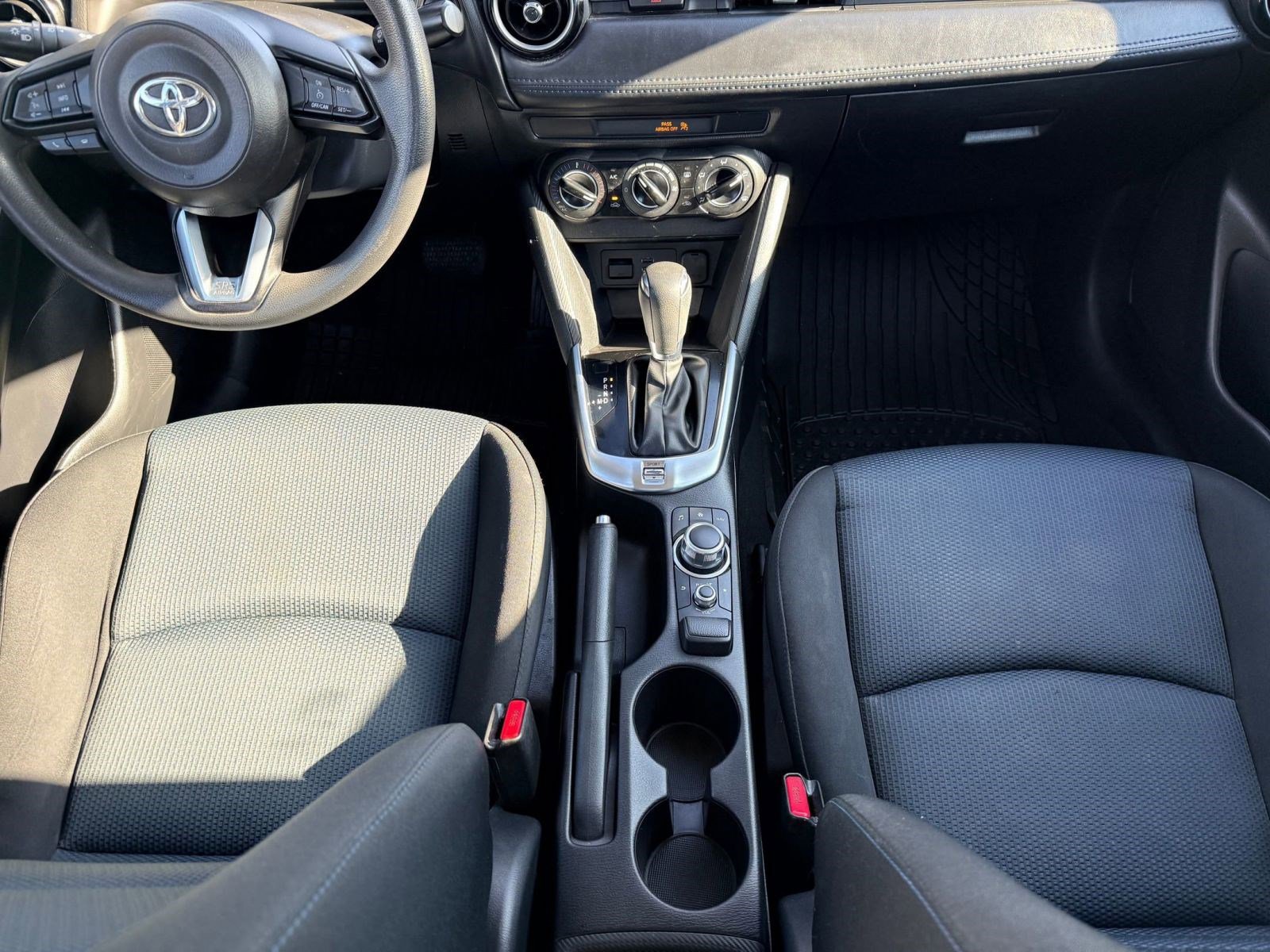 Used 2019 Toyota Yaris LE image 13