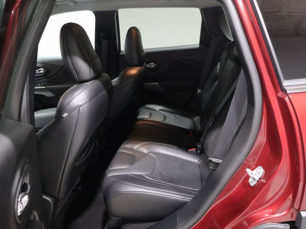 Used 2021 Jeep Cherokee Latitude Lux image 18