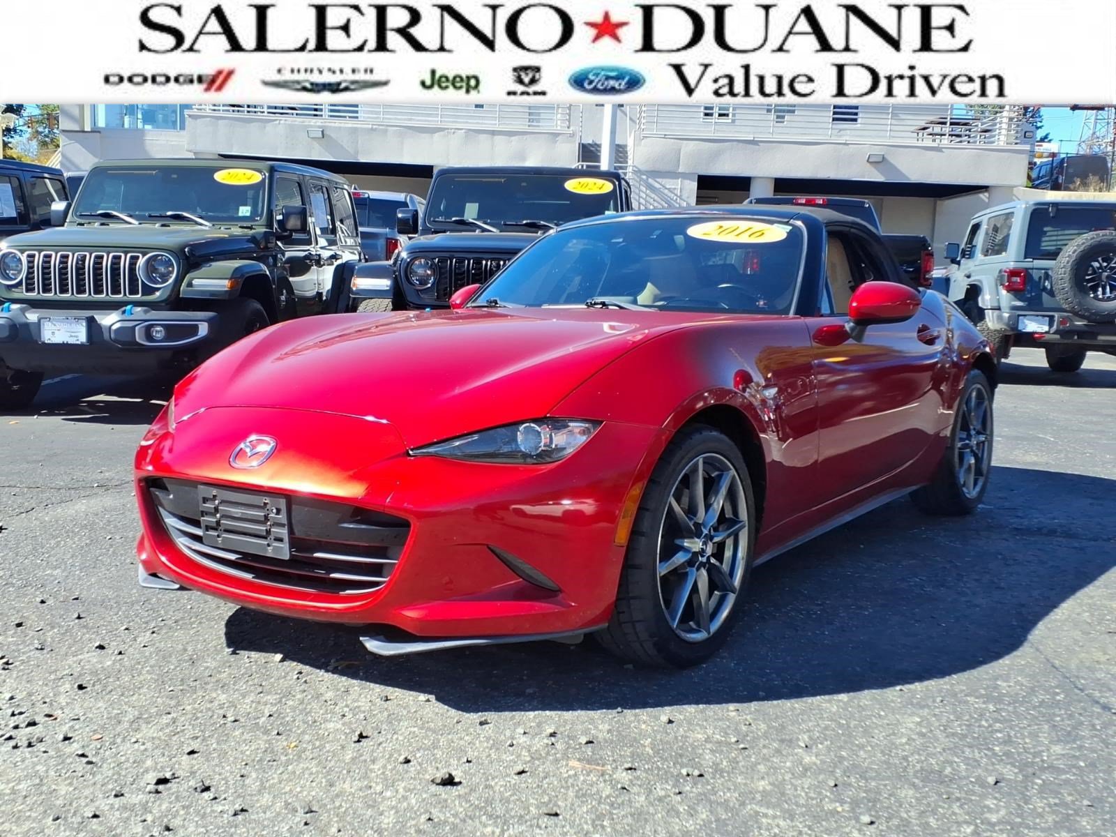 Used 2016 MAZDA MX-5 Miata Grand Touring RWD image 1