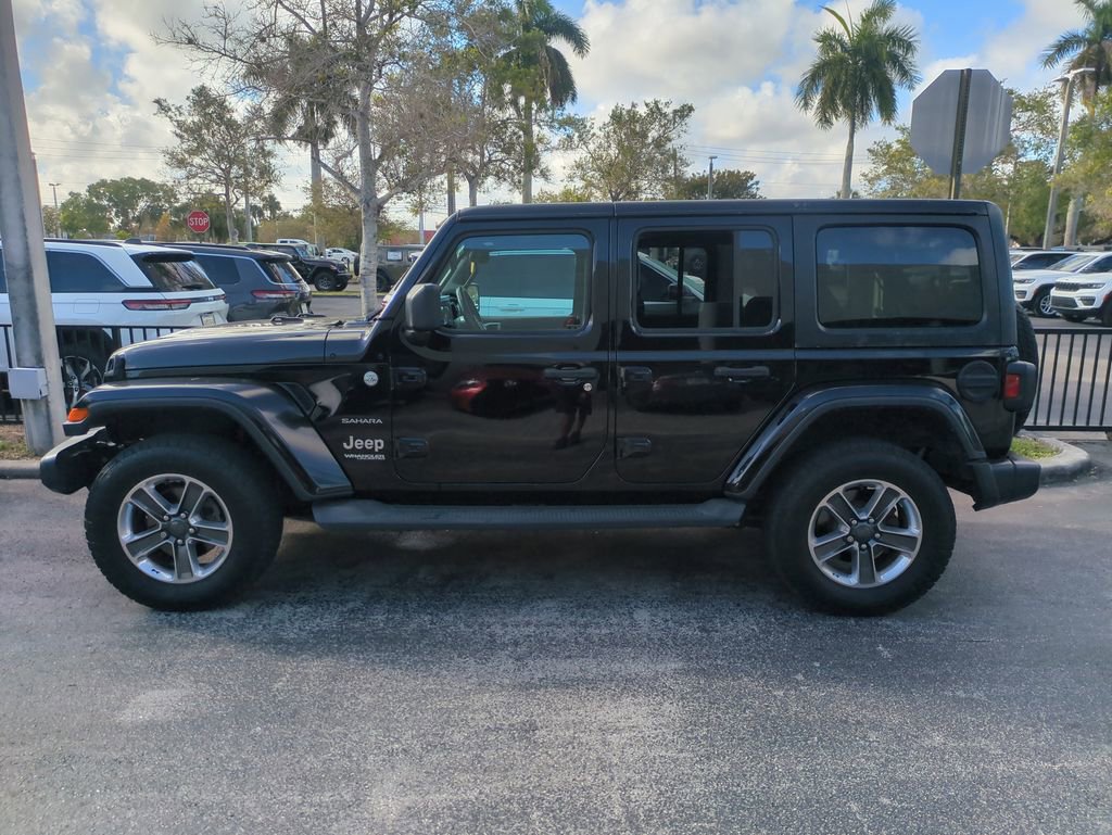 Used 2019 Jeep Wrangler Unlimited Sahara image 9