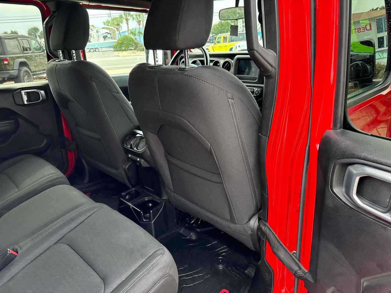 Used 2020 Jeep Gladiator Sport w/ Quick Order Package 24S AWD/4WD image 11