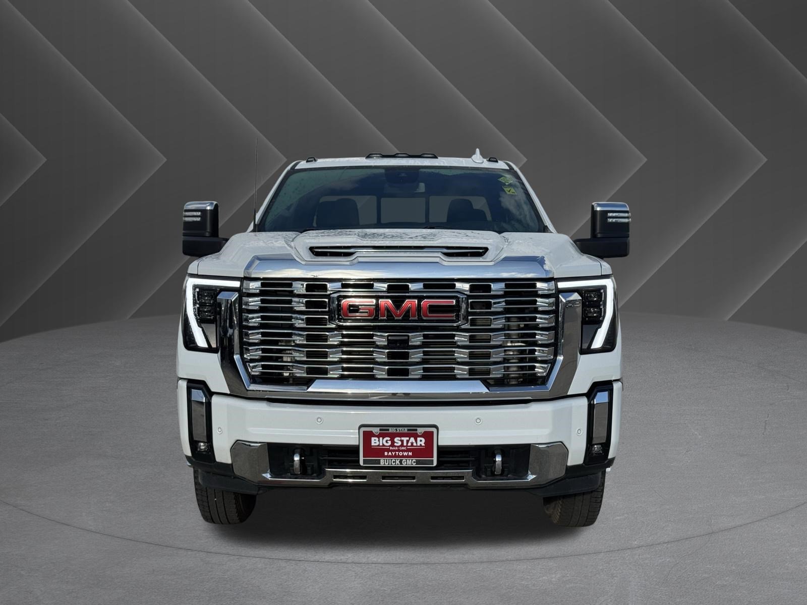 Used 2025 GMC Sierra 3500 Denali image 3