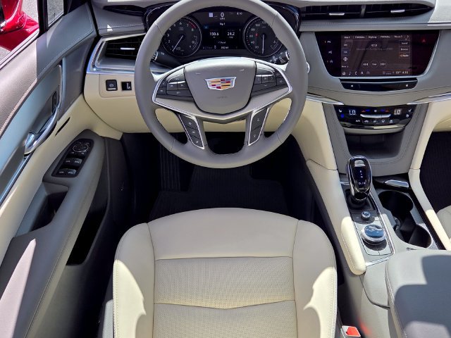 Used 2026 Cadillac XT5 Premium Luxury w/ Driver Assist Package FWD image 13