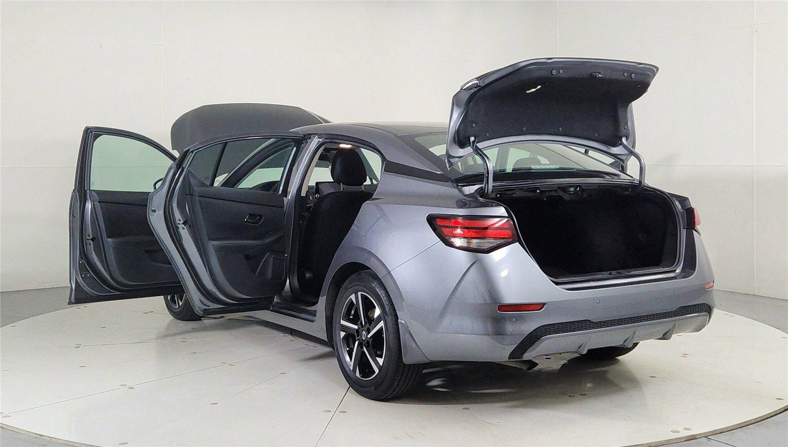 Certified 2025 Nissan Sentra SV w/ Trunk Package image 11