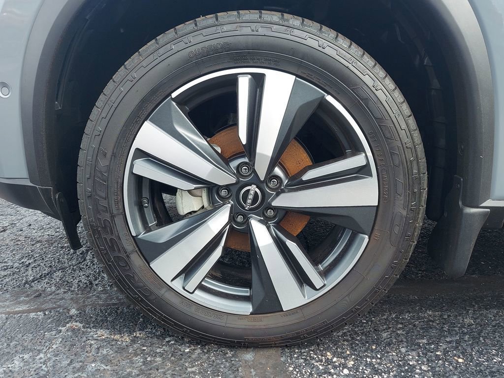Used 2023 Nissan Rogue SL w/ SL Premium Package image 31