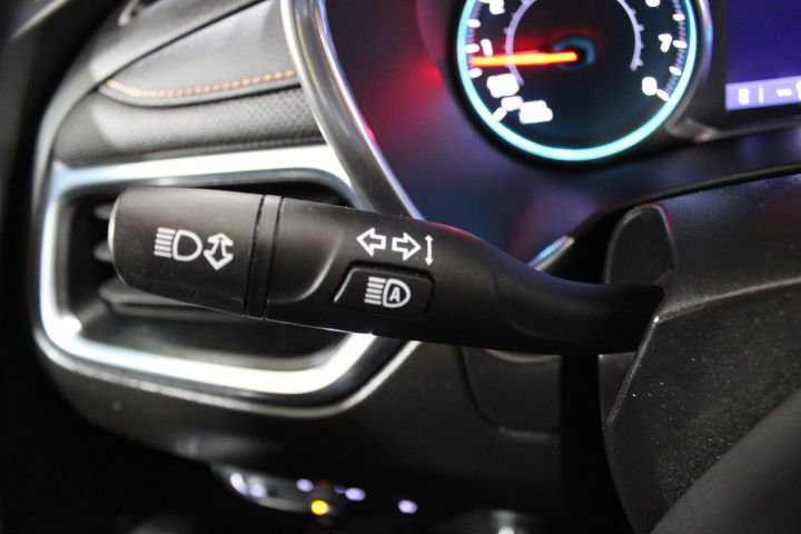 Used 2022 Chevrolet Equinox Premier image 37