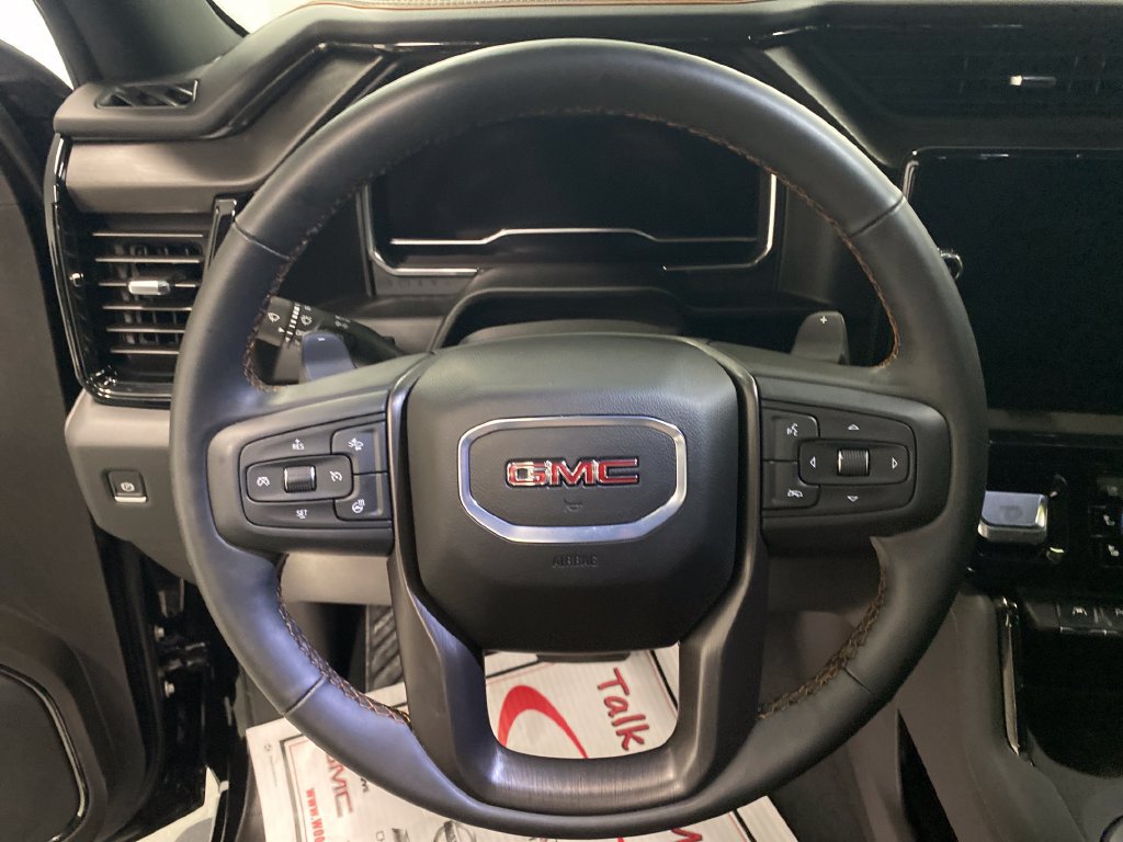 Used 2025 GMC Sierra 1500 AT4 w/ AT4 Premium Package AWD/4WD image 17