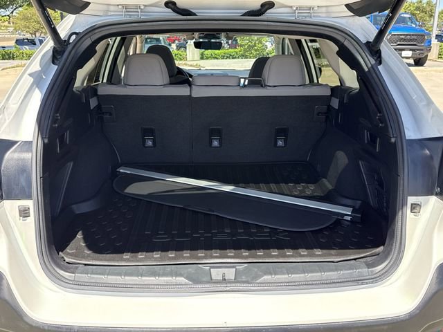 Used 2020 Subaru Outback Premium image 13