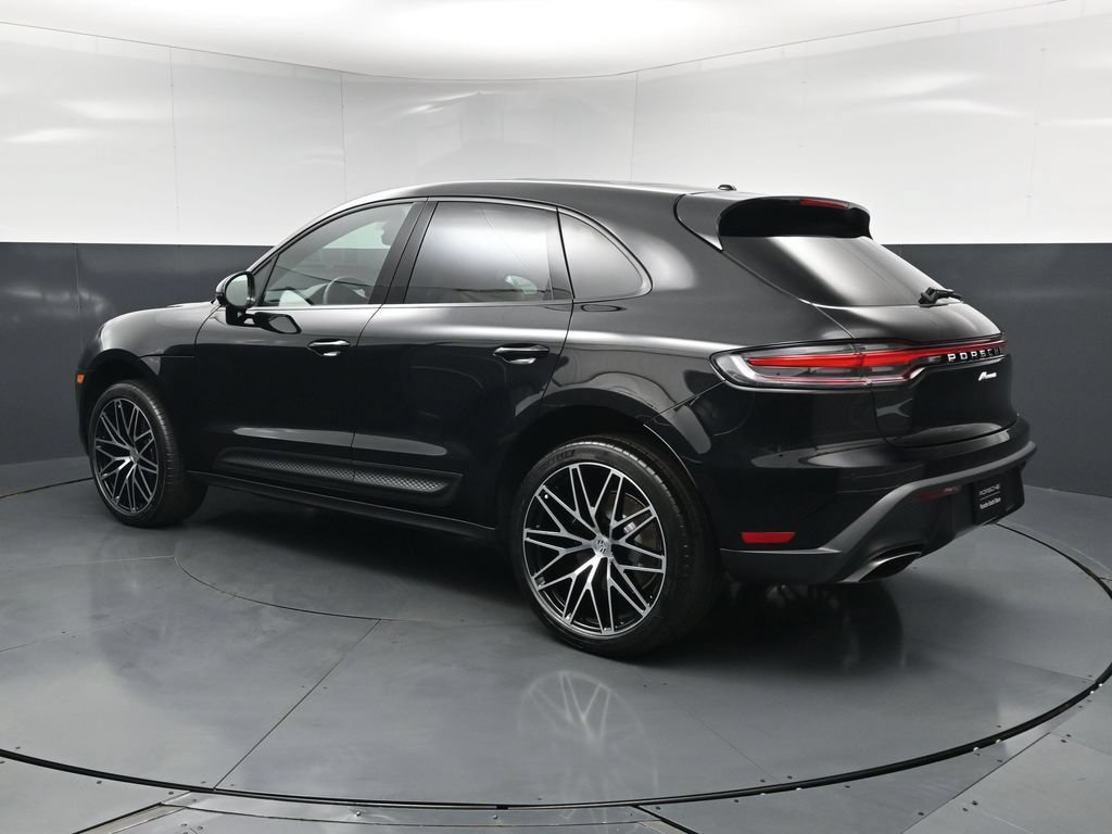 New 2026 Porsche Macan AWD/4WD image 3