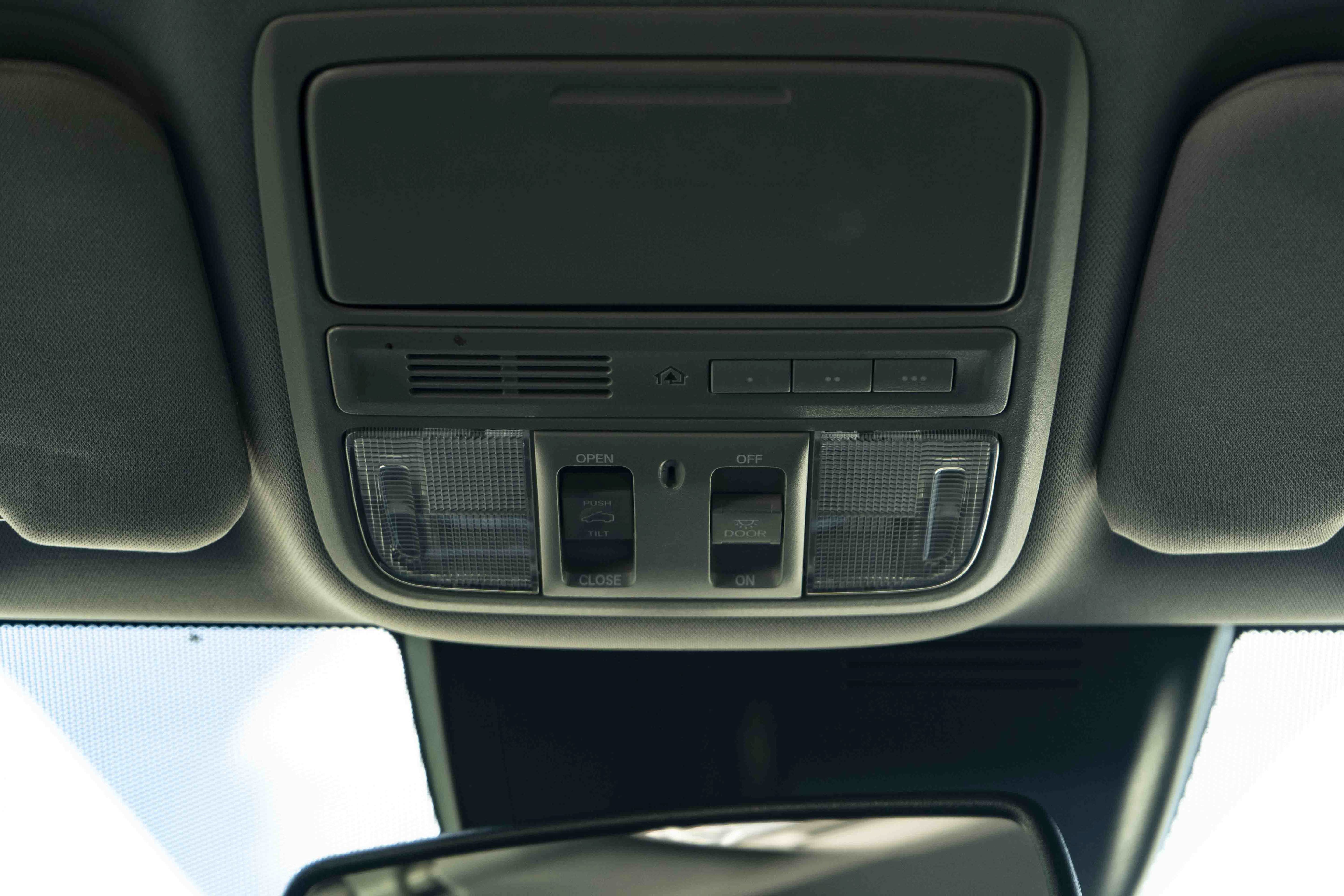 Used 2019 Honda CR-V Touring image 41