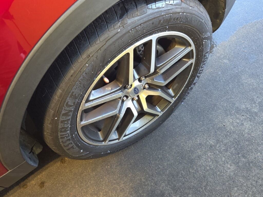 Used 2016 Ford Explorer Sport image 16