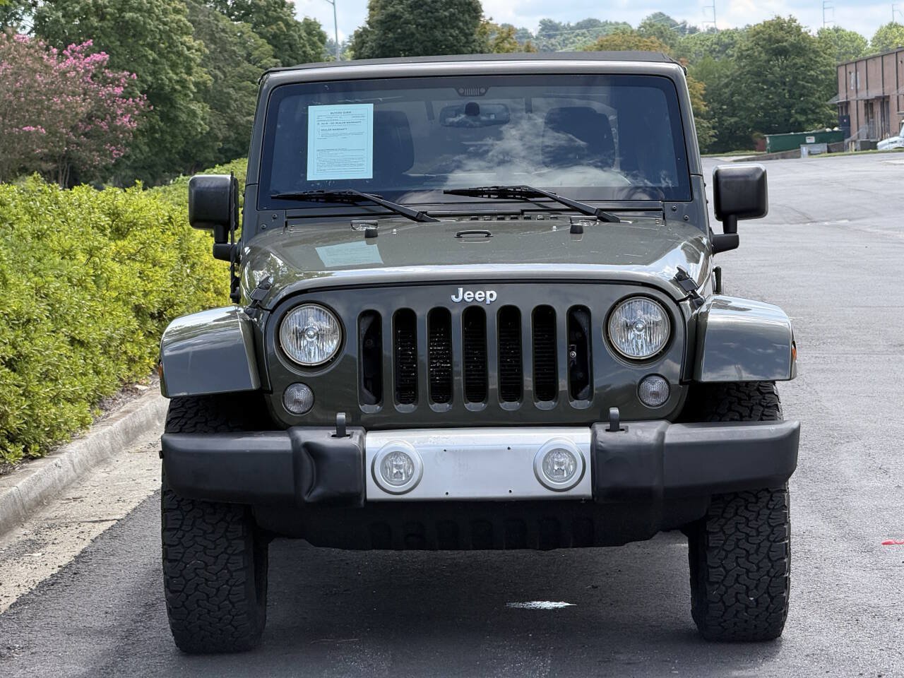Used 2015 Jeep Wrangler Unlimited Sahara w/ Dual Top Group AWD/4WD image 4