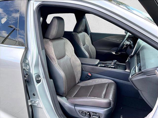 Used 2023 Lexus RX 350 w/ Cold Area Package image 9
