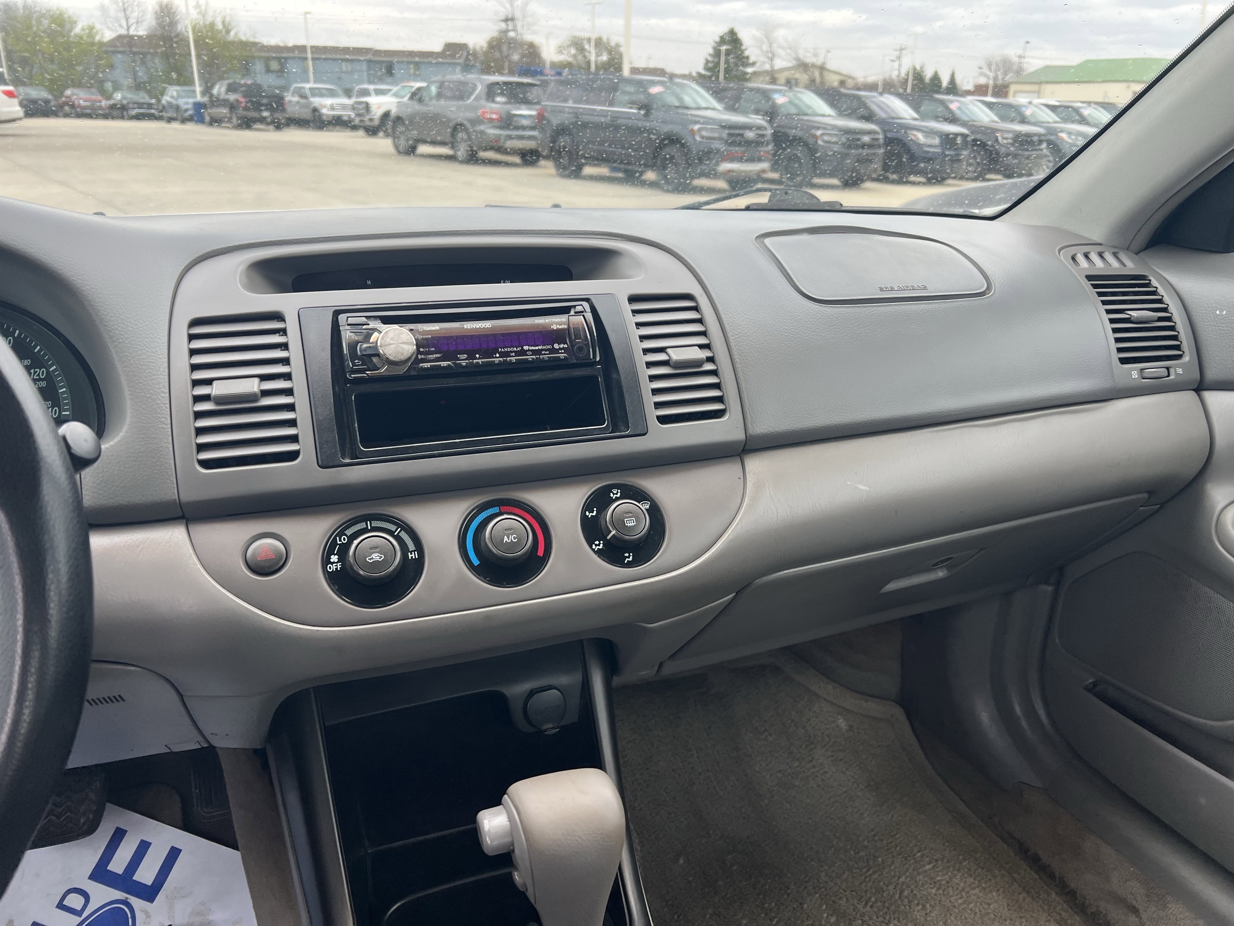 Used 2002 Toyota Camry LE image 10