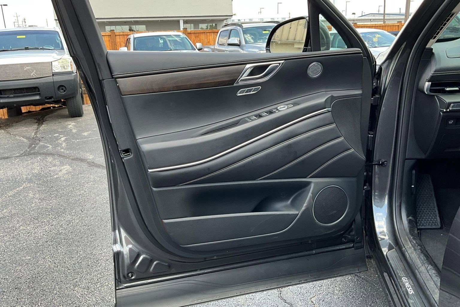 Used 2023 Genesis GV80 3.5T AWD/4WD image 18