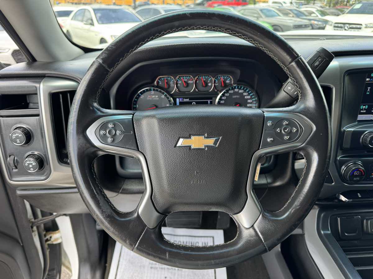 Used 2018 Chevrolet Silverado 1500 LT w/ All Star Edition AWD/4WD image 12