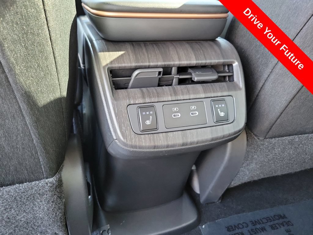 Used 2025 Nissan Ariya FWD image 23