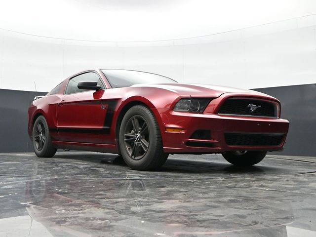 Used 2014 Ford Mustang Coupe RWD image 31