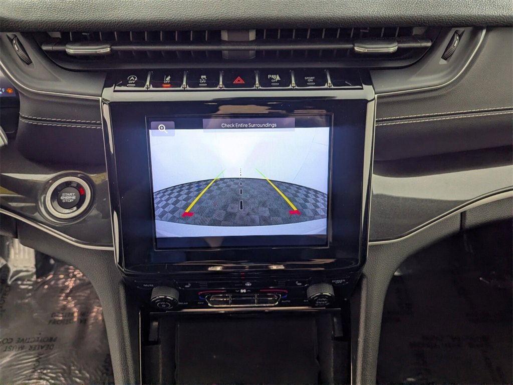 Certified 2023 Jeep Grand Cherokee L Laredo image 25