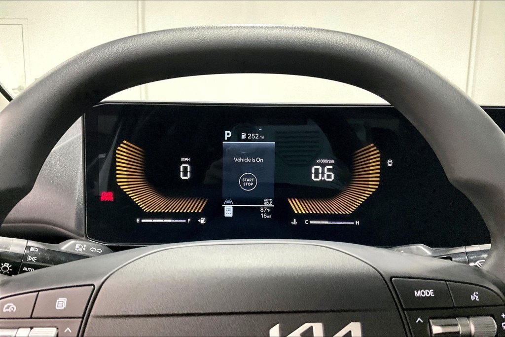 New 2026 Kia K4 FWD image 15