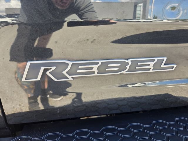 Used 2017 RAM 1500 Rebel w/ Luxury Group image 17