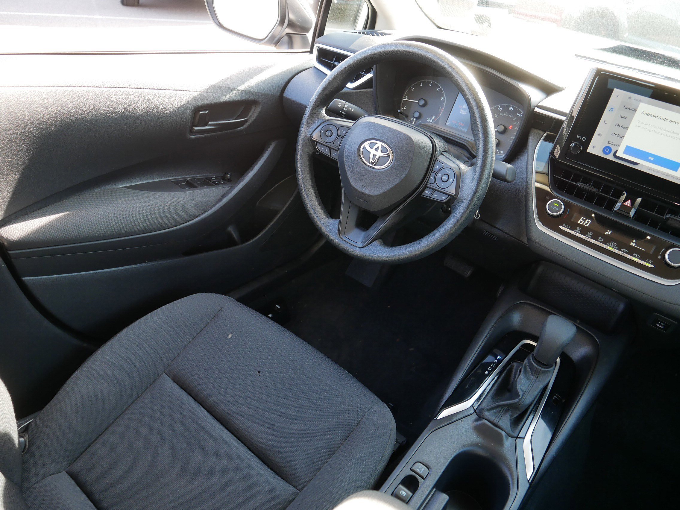 Used 2024 Toyota Corolla LE FWD image 9