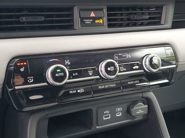 New 2025 Honda Pilot Touring image 24